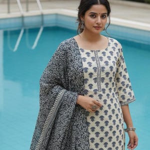 Women Plus Size4XL,5XL Salwar kameez Set off-white Gray Printed Pure Cotton Kurta Set Indian Ethnic Wear Party Wear Kurta Set Pakistani Suit