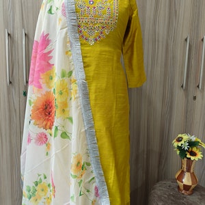 Conjuntos de kurta para mujer - Pantalón kurta bordado amarillo mostaza Dupatta - Vestidos para mujer - Ropa de fiesta - Conjunto de 3 piezas Salwar Kameez indio