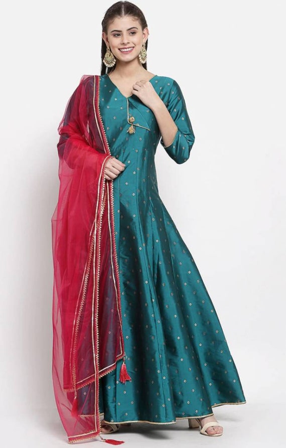 green dress with red dupatta