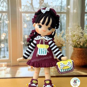 Amigurumi Ruby Doll model detailed crochet instructions PDF  Pattern (English, Français, Español, Türkçe)