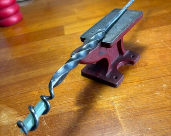 Crystal Powered Iron Wand: Hand-Forged Spellcraft Tool