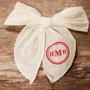 Personalized Monogram Cotton Linen Hair Bow - Customized Bow for Girls - Customizable Accesories - Little Girl Birthday/Christmas Gift