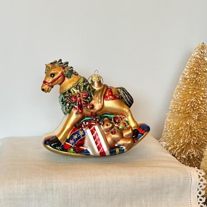 Large Fitz & Floyd blown glass &#39;Old Fashioned Christmas&#39; rocking horse ornament; 5&quot; high; ca 2002-2004
