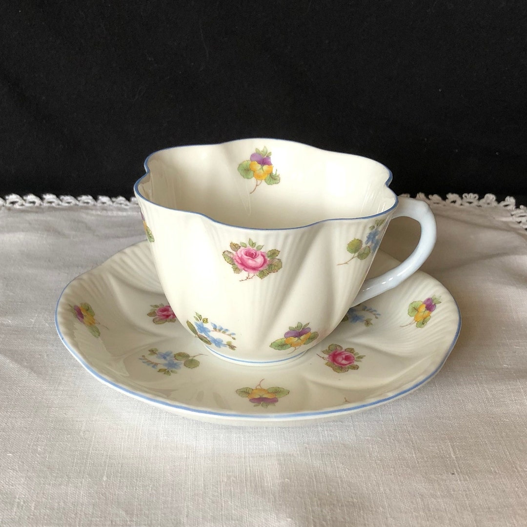 Shelley™ Tea Ware Patterns (Schiffer Book for Collectors