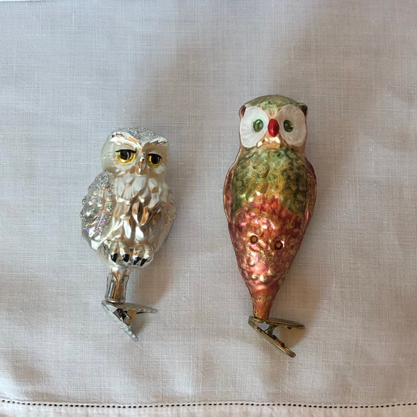 Pair of vintage blown glass owl clip on ornaments; silver white arctic owl & green and red 1940s owl; made in Germany
