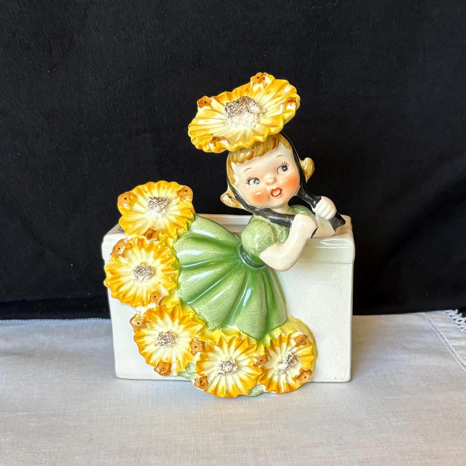Relpo Lady Vase - Etsy