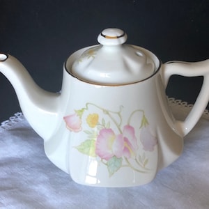 James Kent Old Foley hard to find sweet pea tea or coffee pot; Melrose form; made in England;  ca 1980 - 2000&#39;s.