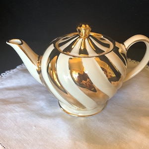 James Sadler personal size/mini teapot with swirl gold stripes; made in England ca 1937-1940s