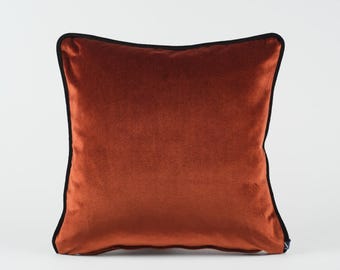 Housse de coussin en velours rouille | Coussin orange fait main avec passepoil noir