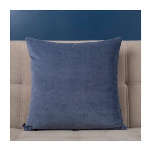Blue Velvet Throw Pillow Cover: Decorative Polyester Cushion