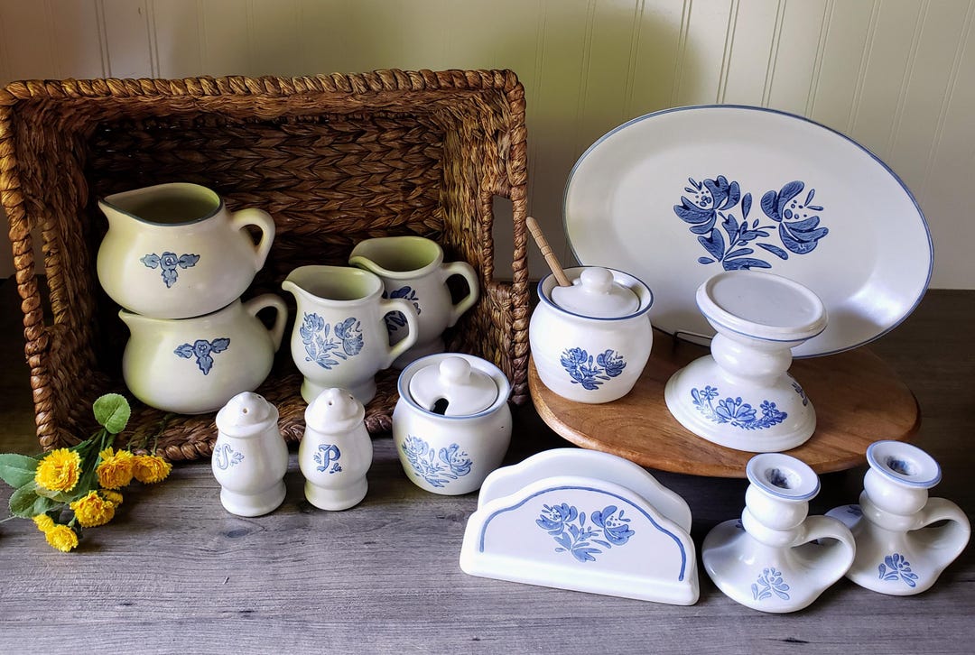 Pfaltzgraff Yorktowne Sauce / Gravy Boat W/Underplate - USA - View #7