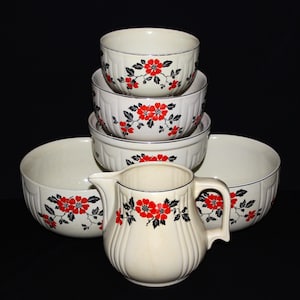 Hall’s Red Poppy Baking Dishes | Vintage Nesting Bowls | Hall’s Superior Quality Kitchenware Pitcher Jug | Hall China Company Ovenware