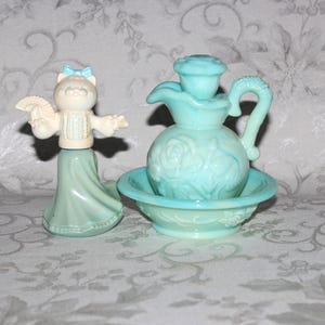 Vintage Avon Collectibles: Felina Fluffles Perfume Bottle & Jadeite Pitcher Basin Set