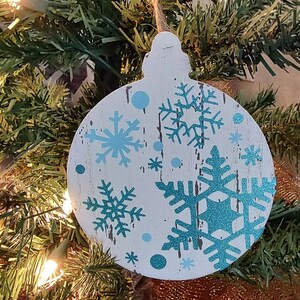 Distressed wooden snowflake ornament