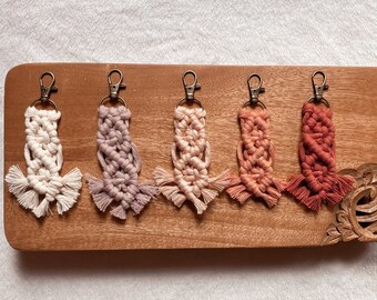 Boho Keychain | Macrame Keychain | Fall Colors | Holiday Gift Ideas | Gifts for Her | Christmas Gift | Boho Gift Ideas | Fall Accessories