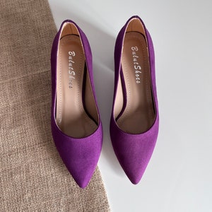 Mauve pumps top