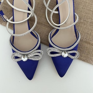 navy pumps block heel