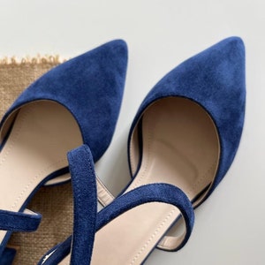navy blue block heels closed toe