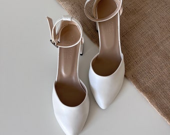 White Ankle Strap,  White Wedding Shoes, Bridal Heel, White Block Heels, White Heels, White Wedding Heels Block Heels Sandals, Bride Shoes