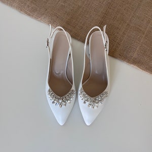 Hochzeitsschuhe für die Braut, weiße Blockabsätze, weiße Hochzeitsschuhe, bestickte Hochzeitsschuhe, Schuhe für die Braut, weiße Brautschuhe, Brautschuhe,