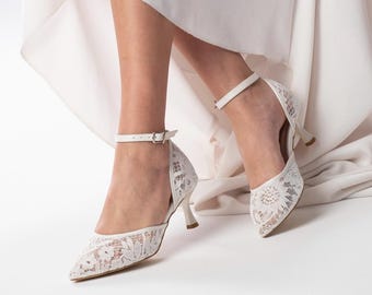 White Lace Wedding Shoes, Low Heel Bridal Heels, Comfortable Wedding Shoes for Bride, Ankle Strap Bridal Pumps, Custom Wedding Heels