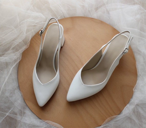 Witte trouwschoenen witte hakken witte blokhakken lage hak - Etsy Nederland