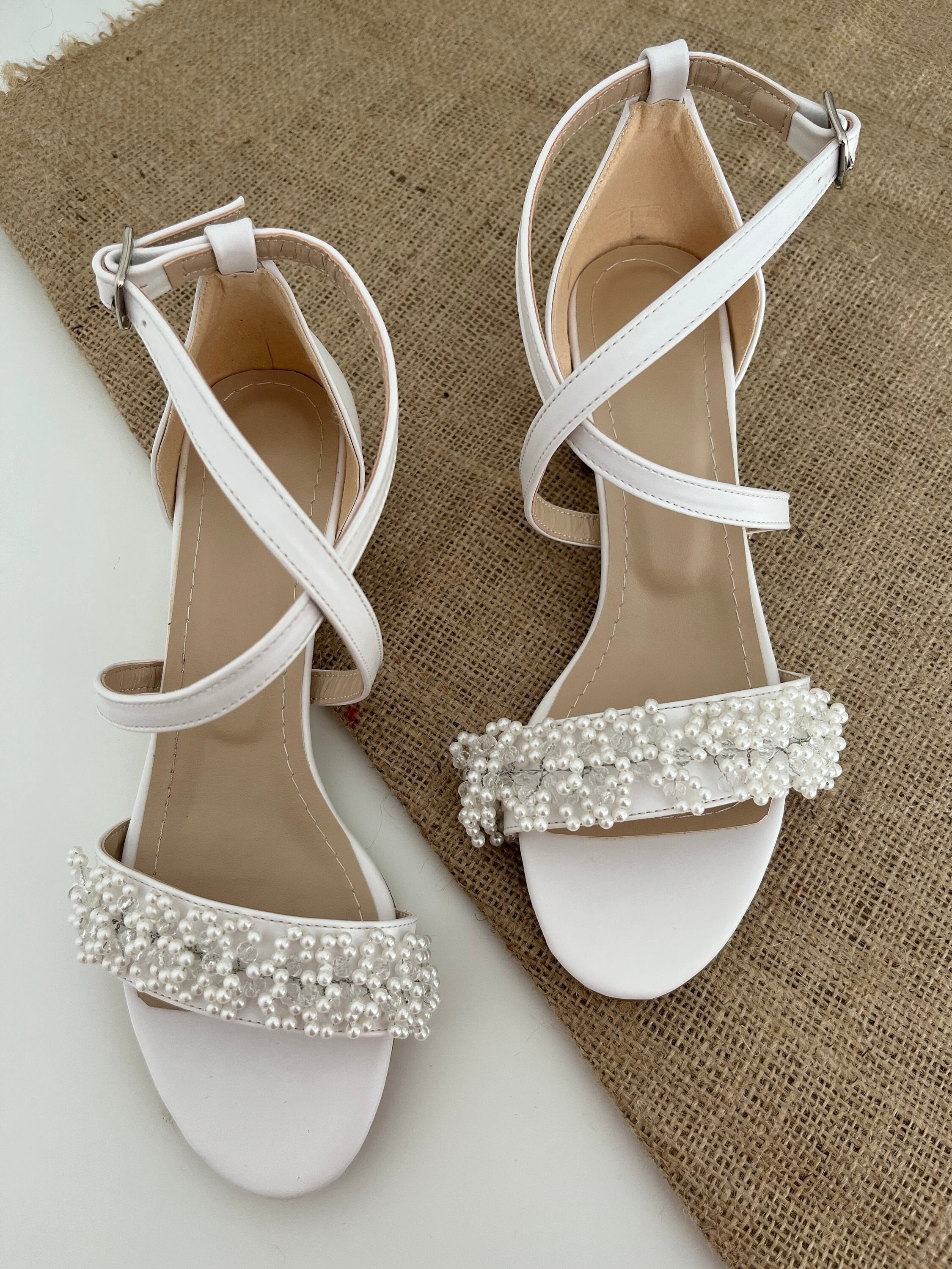 White pearl deals pumps