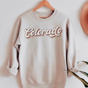 Colorado Sweatshirt Colorado Mountain Vacation Shirt Colorado Gifts For Colorado Resident CO Hoodie Colorado Souvenir Retro Colorado Shirt