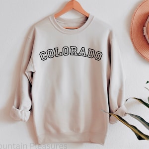 Colorado Sweatshirt, Cozy Co Sweatshirt, Colorado Women&#39;s Sweatshirt, Colorado Crewneck, Colorado Gifts, Colorado Sweater, Colorado Vacation