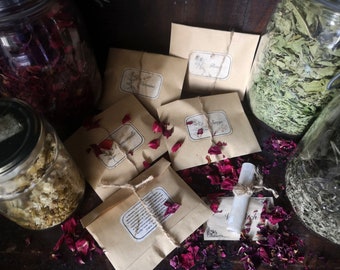 Ingrédients de Sorcellerie + Parchemin de rituel (Sachets d'herbes magiques, potion, apothicaire, ésotérisme, wicca, witch kit...)