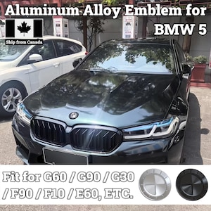 Embleem voor BMW X5-serie G05 G18 F95 F15 F85 E70 E53 op motorkap en kofferbak, matzwart aluminium en zilveren badge