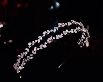 Handgemaakte mooie bruidsfeest tiara haarband Crown Ellie Design met gesimuleerde diamanten, kristal, strass steentjes