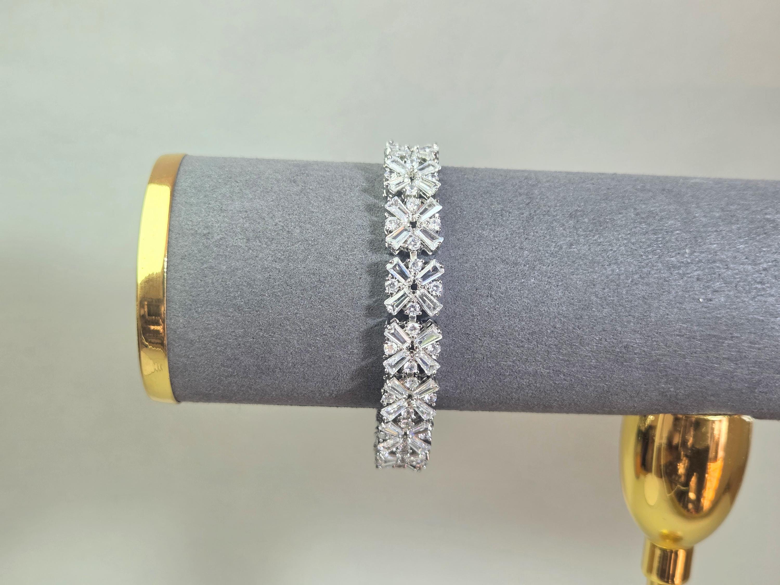 Handmade X-Pattern Bracelet – 3A Cubic Zirconia with Flannel Gift Box