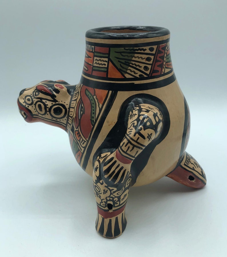 Vintage 3 footed aztec MAYAN pottery vase/cup from Costa Rica image 2