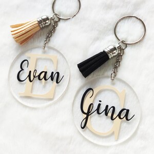 Personalized first name key ring - Gift idea