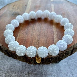White Beaded Dog Necklace: Glamorous Pet Jewelry