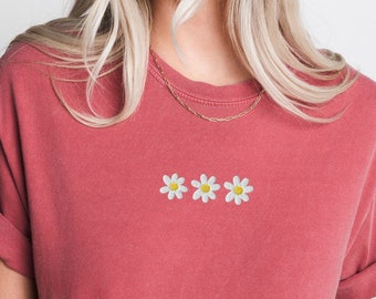 Embroidered Daisy Shirt Comfort Colors Shirt Embroidered Shirt Wildflower Shirt Daisy T Shirt Flower Embroidery Sister Gift Botanical Shirt