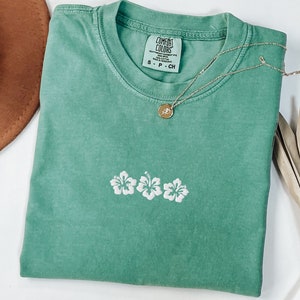 Embroidered Hibiscus Flower Shirt Comfort Colors Tshirt Embroidered Shirt Beach Shirt Hibiscus T Shirt Flower Embroidery Sister Gift For Her