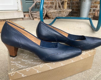 naturalizer spectator pumps