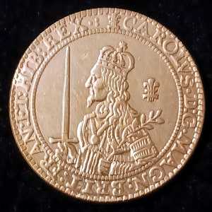 1643 CHARLES I &quot;GOLD&quot; UK Medal  (Old Silver Dollar Sized) Tribute Reproduction Restrike  Uncirculated