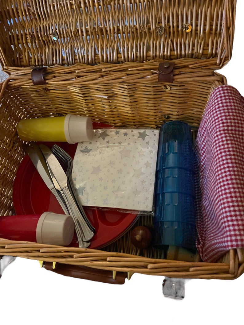 VTG Large Wicker Picnic Basket With Accessories Etsy