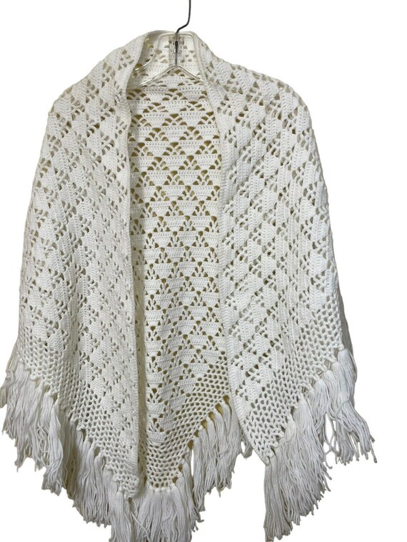 VTG Handmade Crocheted Shawl White Fringe Boho Cot