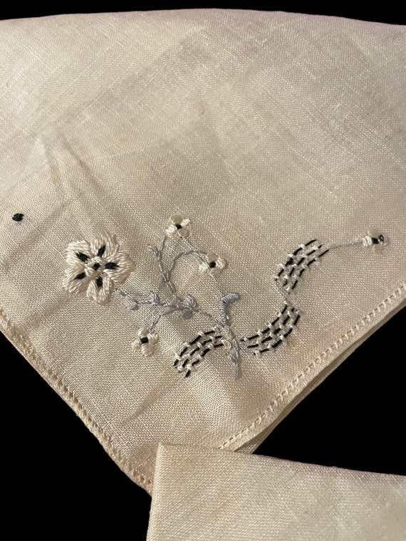 VTG Hand embroidered handkerchiefs new old stock … - image 2
