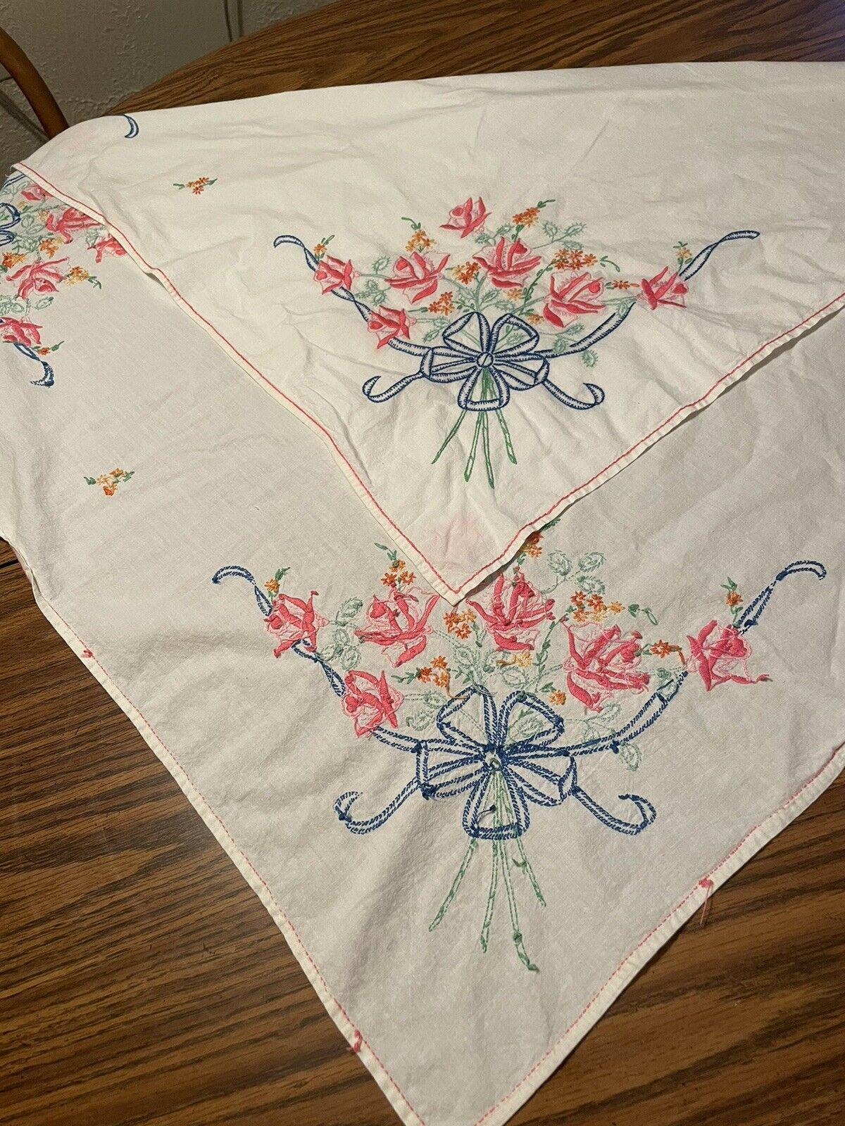 手刺繍テーブルクロス 36x34cm 花柄 バラの花束 - Etsy 日本