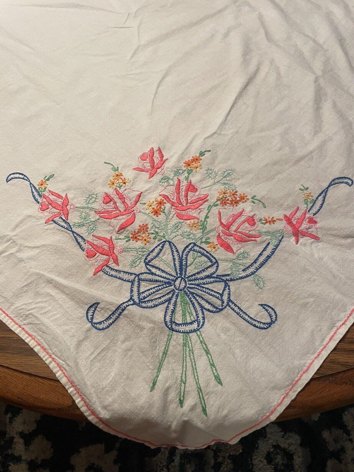 手刺繍テーブルクロス 36x34cm 花柄 バラの花束 - Etsy 日本