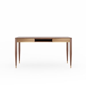 Schreibtisch in Nussbaum mit zwei Schubladen aus massivem Nussbaum und Regal mit Messingfronten, Schreibtisch für zu Hause, modern, Schreibtisch, Schreibtisch aus massivem Nussbaum