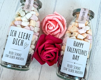 DIY Geschenk zum Valentinstag: Heiße und weiße Schokolade im Glas