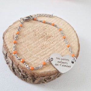 Personalized bracelet with large engraved heart medal and pearl chain, Grandma's jewelry, Grandma's bracelet, Grandmother's Day