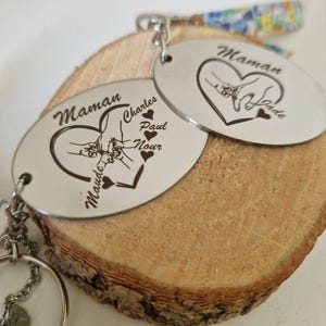 Personalized Mom and Kids Keychain - Engraved Names Gift for Mother&#39;s Day, Christmas, Birthday - Mom Keychain with Kids Names