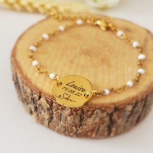 Personalized bracelet with engraved medal and beaded chain, Mom jewelry, Mom bracelet, Godmother, Birth gift, Personalized Christmas gift